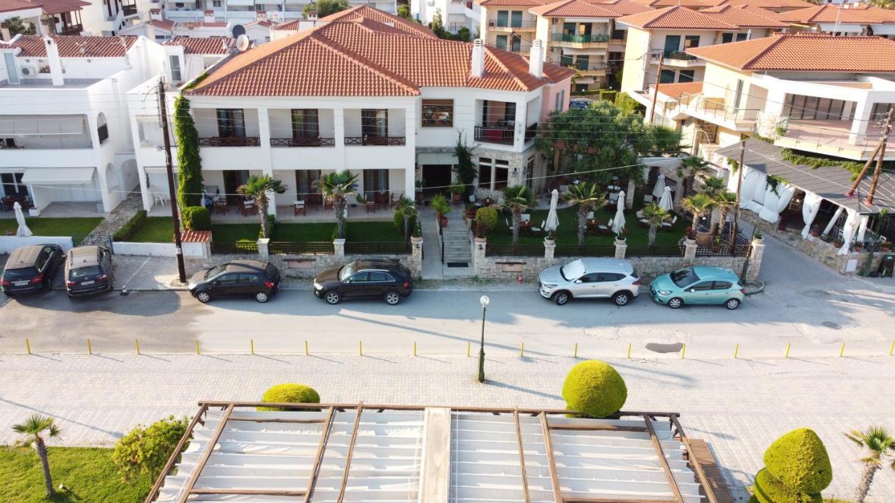 Hotel Paralio Posidi Eksteriør bilde